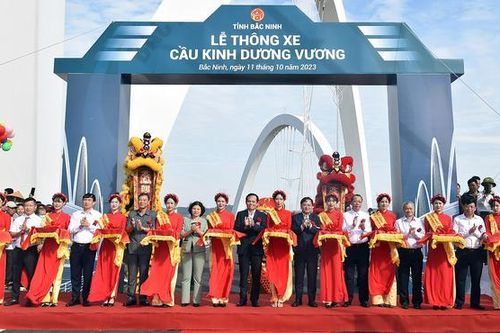 Bắc Ninh khánh thành cầu vòm thép gần 2.000 tỷ đồng cao nhất Việt Nam