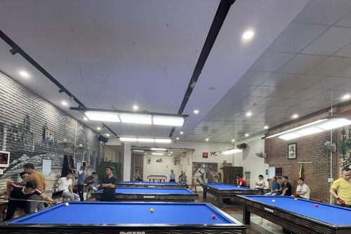 Cơ thủ Gia Lai và Kon Tum tranh tài ở Giải Billiards Carom 3 băng