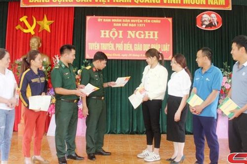 Lực lượng quân đội tham gia phổ biến, giáo dục pháp luật