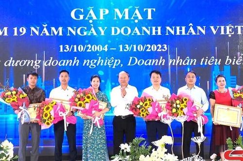 Mai Sơn gặp mặt biểu dương doanh nghiệp, doanh nhân tiêu biểu