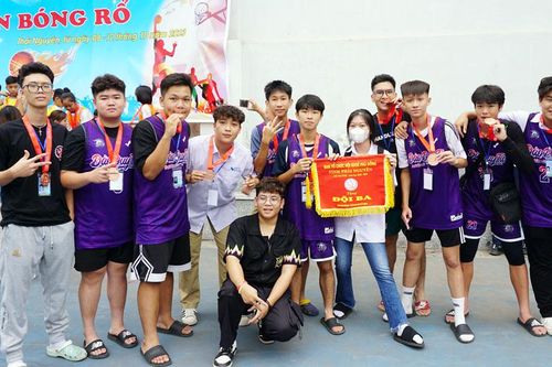 Hội khỏe Phù Đổng tỉnh: Trao giải bộ môn Bơi và Bóng rổ