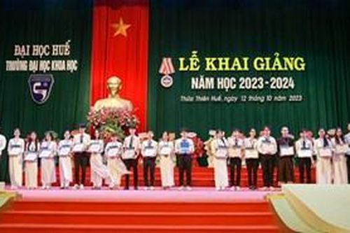 Trường đại học Khoa học và Trường đại học Nghệ thuật khai giảng năm học mới