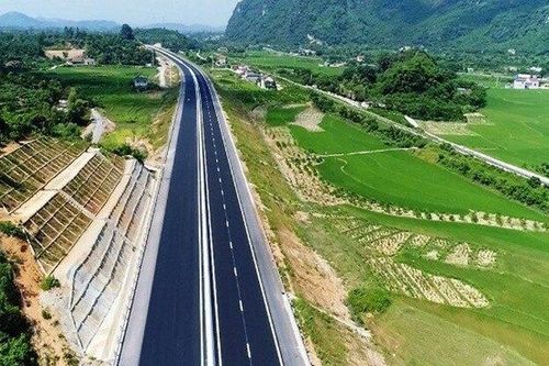 Hơn 3.900 tỷ đồng đầu tư xây dựng 2 đoạn tuyến đường Hồ Chí Minh