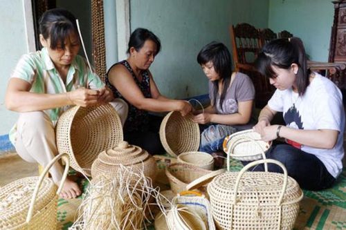 Vì sao nhiều sản phẩm vùng đồng bào dân tộc thiểu số chưa có thương hiệu?