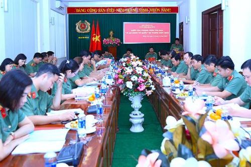 Kiểm tra thực hiện phong trào 'Vì An ninh Tổ quốc' 9 tháng đầu năm 2023 ở Cụm thi đua số 8