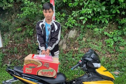 Chở 12.000 viên ma túy trên xe môtô không gắn biển số