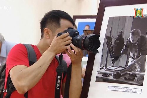 Đề nghị xét tặng danh hiệu NSND, NSƯT cho nhiếp ảnh gia