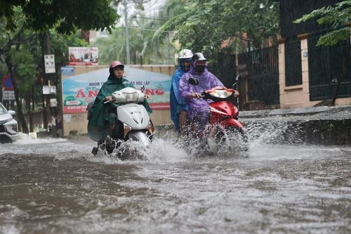 Tin mưa lớn từ 12/10, cảnh báo lũ và dự báo thời tiết 10 ngày tới