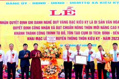 Nghề dát quỳ, vàng, bạc Kiêu Kỵ được ghi danh Di sản văn hóa phi vật thể quốc gia