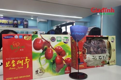 Táo đỏ giả nhãn hiệu, không rõ xuất xứ đang được bán tràn lan, công khai trên thị trường