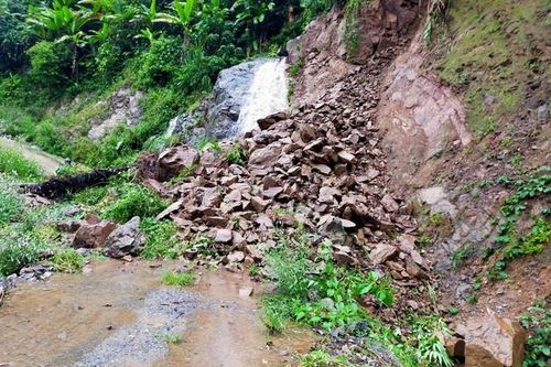 Cảnh báo những nơi có nguy cơ lũ quét, sạt lở đất do mưa lớn ở miền Trung