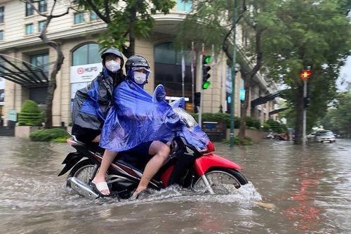 Ngày 13/10, mưa lớn từ Nghệ An đến Quảng Ngãi, đề phòng lũ quét