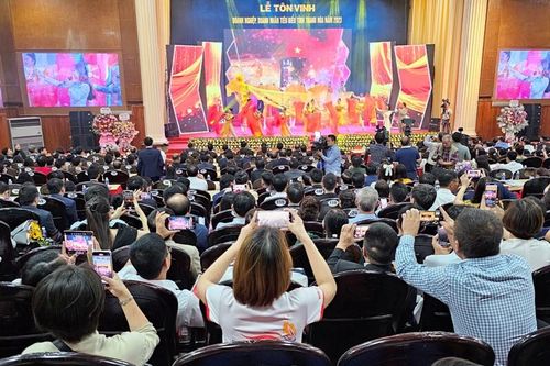 Thanh Hóa tôn vinh doanh nghiệp, doanh nhân