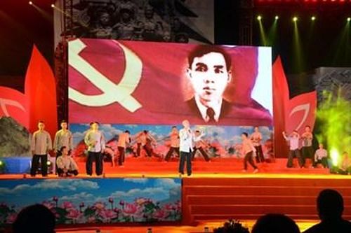 Sáng ngời khí tiết kiên trung và niềm tin mãnh liệt