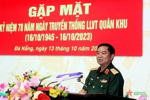 Quân khu 5 gặp mặt kỷ niệm 78 năm Ngày truyền thống