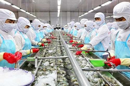 Cắt giảm thủ tục hành chính, tạo dựng môi trường kinh doanh ổn định