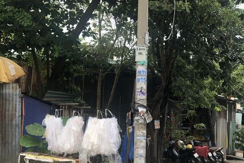 Khu dân cư phường 7, quận 8, TPHCM: Khổ sở sống cùng ô nhiễm