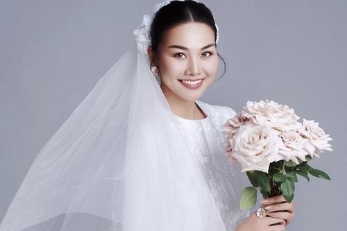 Siêu mẫu Thanh Hằng tổ chức hôn lễ vào ngày 22/10