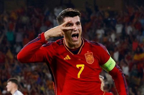 Morata sắm vai người hùng, Tây Ban Nha chật vật hạ Scotland