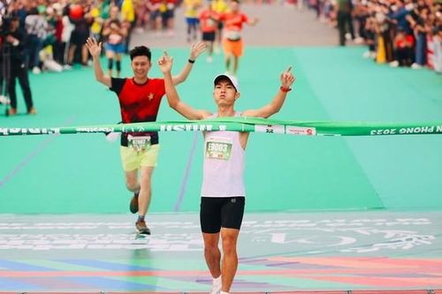 Hoàng Nguyên Thanh, Lê Thị Tuyết so tài với dàn sao Ethiopia tại giải marathon quốc tế di sản Hà Nội