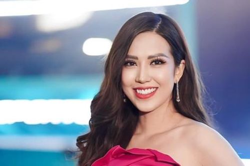 MC Thu Hà kể sự cố bất ngờ, không nuối tiếc khi giành giải Én Bạc 2023