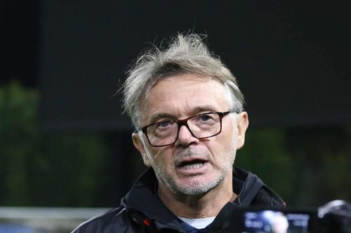 HLV Philippe Troussier chỉ ra nhiều vấn đề của tuyển Việt Nam