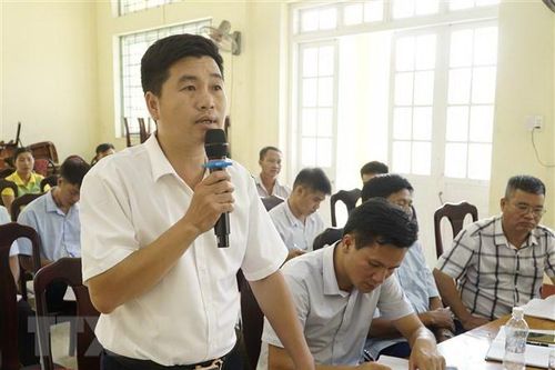 Cử tri kiến nghị nhiều vấn đề nóng về môi trường, sách giáo khoa
