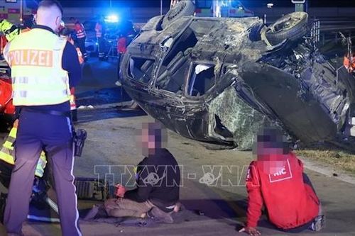 Tai nạn giao thông thảm khốc ở Đức làm ít nhất 7 người tử vong