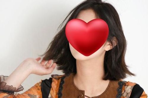 Mỹ nhân Hàn có khoảnh khắc cực dễ thương dù không cần lộ mặt ở phim thanh xuân hay nhất hiện tại