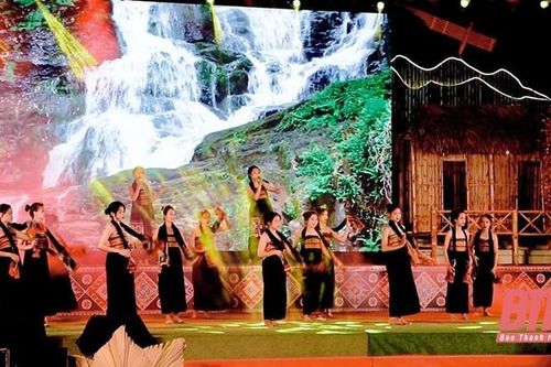 Quan Hóa gìn giữ văn hóa truyền thống