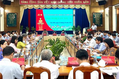 Ban Chấp hành Đảng bộ huyện Chợ Mới Hội nghị lần thứ 14