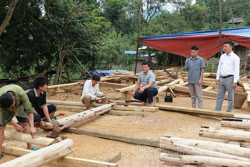 Người Mông Mường Ảng tin theo Đảng (2)