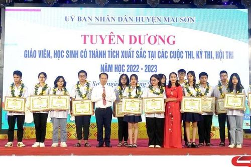 Nâng cao chất lượng giáo dục mũi nhọn ở Mai Sơn