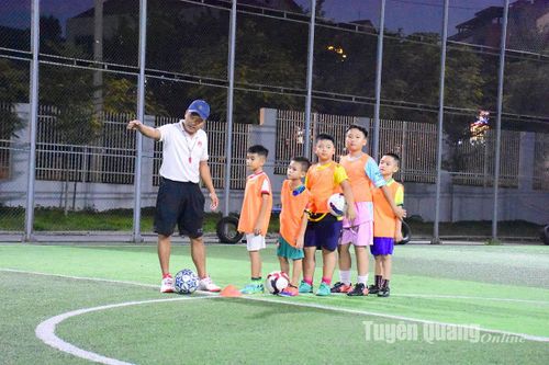 Nâng cánh ước mơ cầu thủ nhí