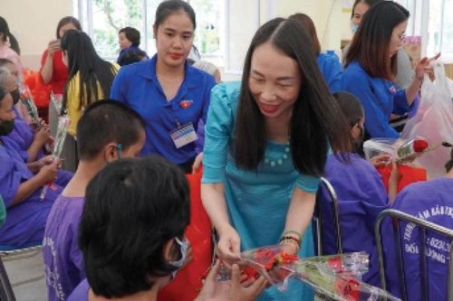 Tận tâm hỗ trợ người tâm thần tái hòa nhập cộng đồng