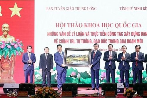 Hội thảo khoa học quốc gia 'Những vấn đề lý luận và thực tiễn công tác xây dựng Đảng về chính trị, tư tưởng, đạo đức trong giai đoạn mới'