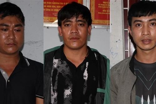 Thuê phòng trọ, rải hàng loạt tờ rơi cho vay 'tín dụng đen'