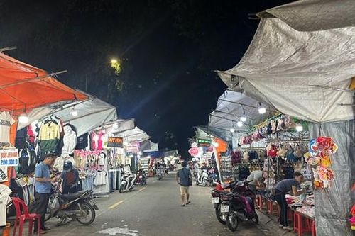 Nỗi lòng chợ đêm Biên Hùng