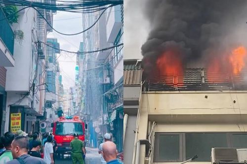 Hà Nội: Cháy tại tầng tum ngôi nhà ở phố Đông Các