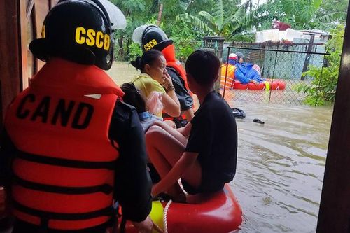 Công an thành phố Đà Nẵng huy động toàn bộ cán bộ chiến sĩ ứng cứu dân
