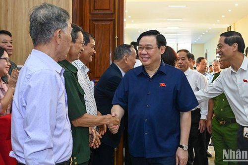 Cử tri Hải Phòng kiến nghị Quốc hội sớm xem xét chính sách cải cách tiền lương