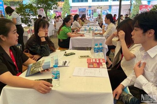 Tạo điều kiện để người lao động tiếp cận gần hơn với doanh nghiệp