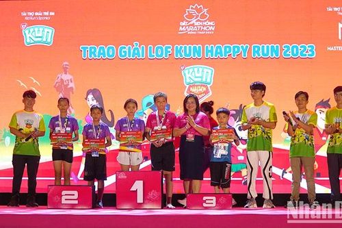 Khai mạc Giải Marathon Đất sen hồng
