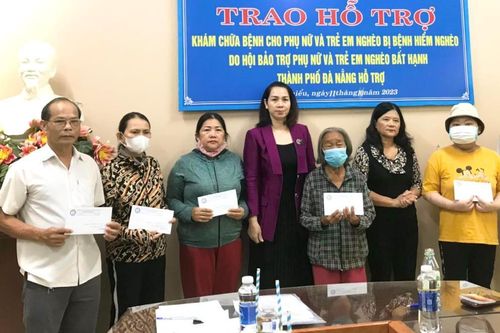 Hỗ trợ 75 triệu đồng kinh phí khám, chữa bệnh cho phụ nữ và trẻ em nghèo