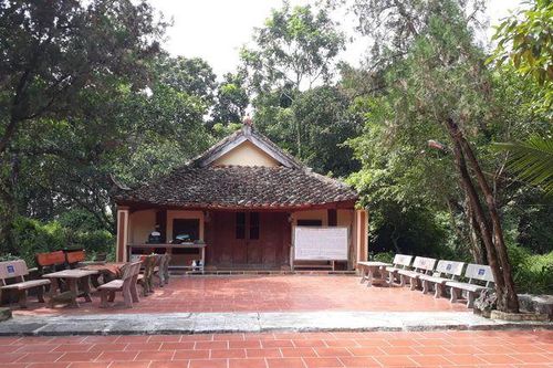 Khoa bảng Cổ Bôn rạng danh Thanh trấn