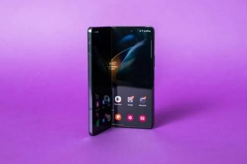 Chia đôi bàn phím Galaxy Z Fold5 để thao tác thuận tiện hơn