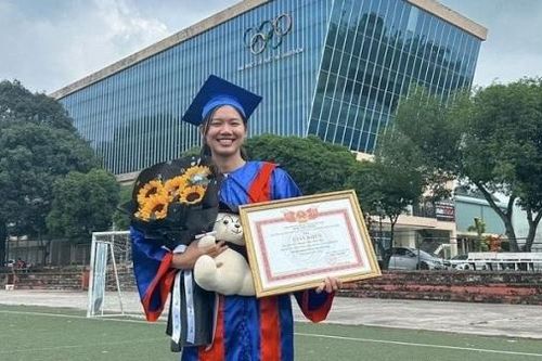 Kình ngư Ánh Viên tốt nghiệp đại học loại giỏi khoa Huấn luyện thể thao