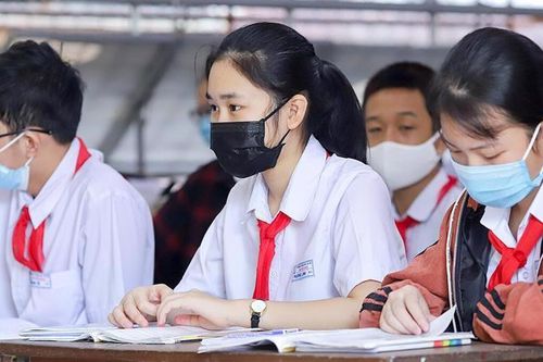 TP. Hồ Chí Minh yêu cầu các trường phải niêm yết công khai các khoản thu