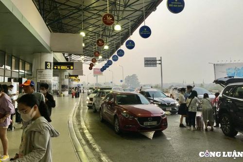 Sẵn sàng các điều kiện để thực hiện thí điểm thu phí không dừng tại sân bay