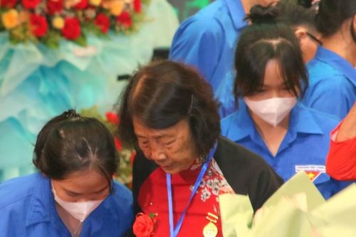 Sáng mãi khí phách nữ tù binh Trại giam Phú Tài